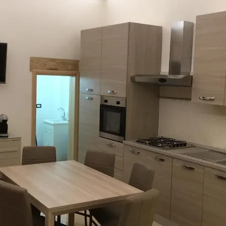 Dream House 나르도